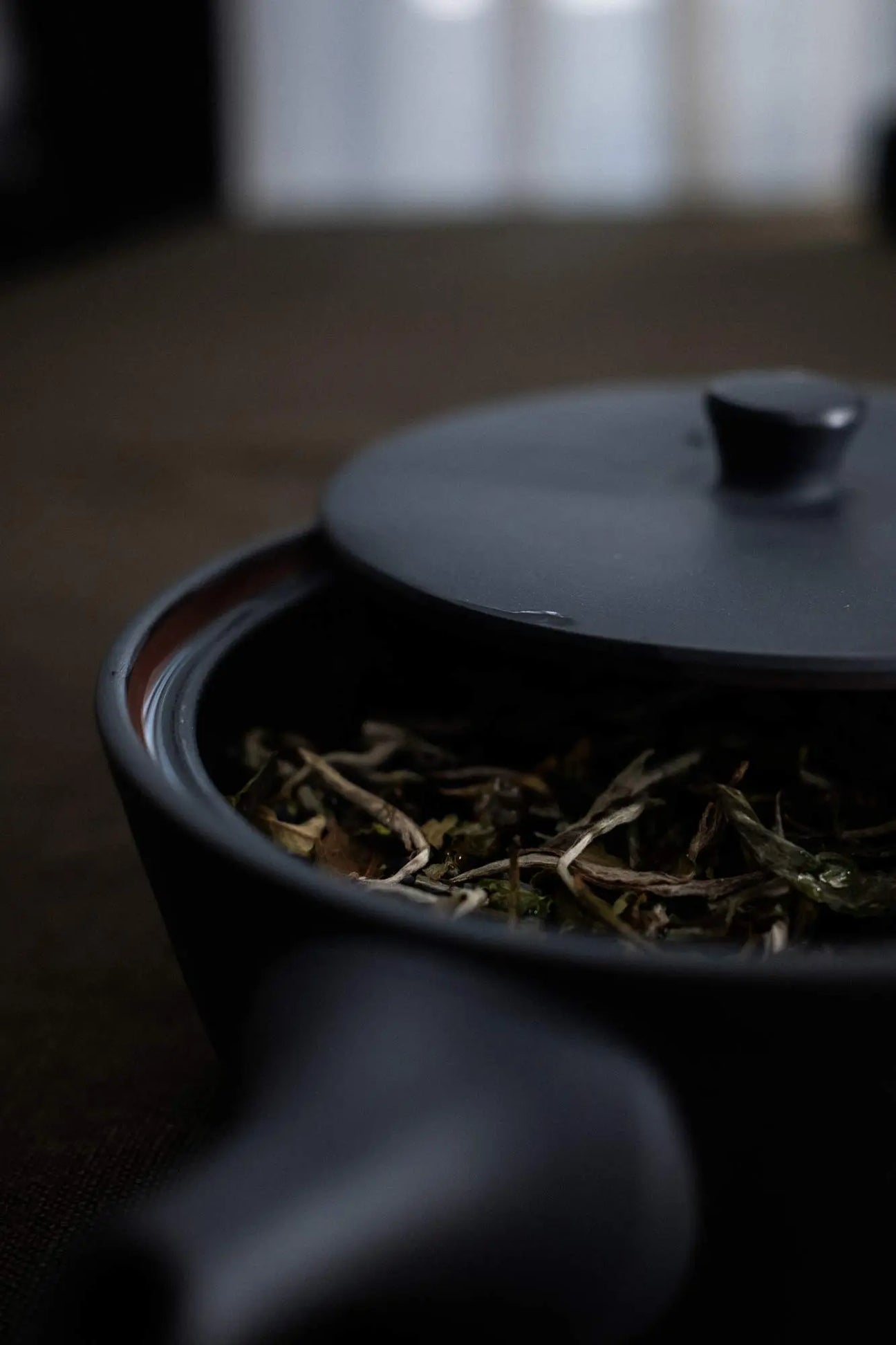 Tee richtig zubereiten: Temperatur, Ziehzeit, Deckel & mehr - Noema