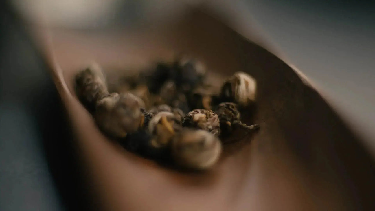 Silver Pearls (Tai Mu Long Zhu): milder Grüntee, der nicht bitter wird - Noema