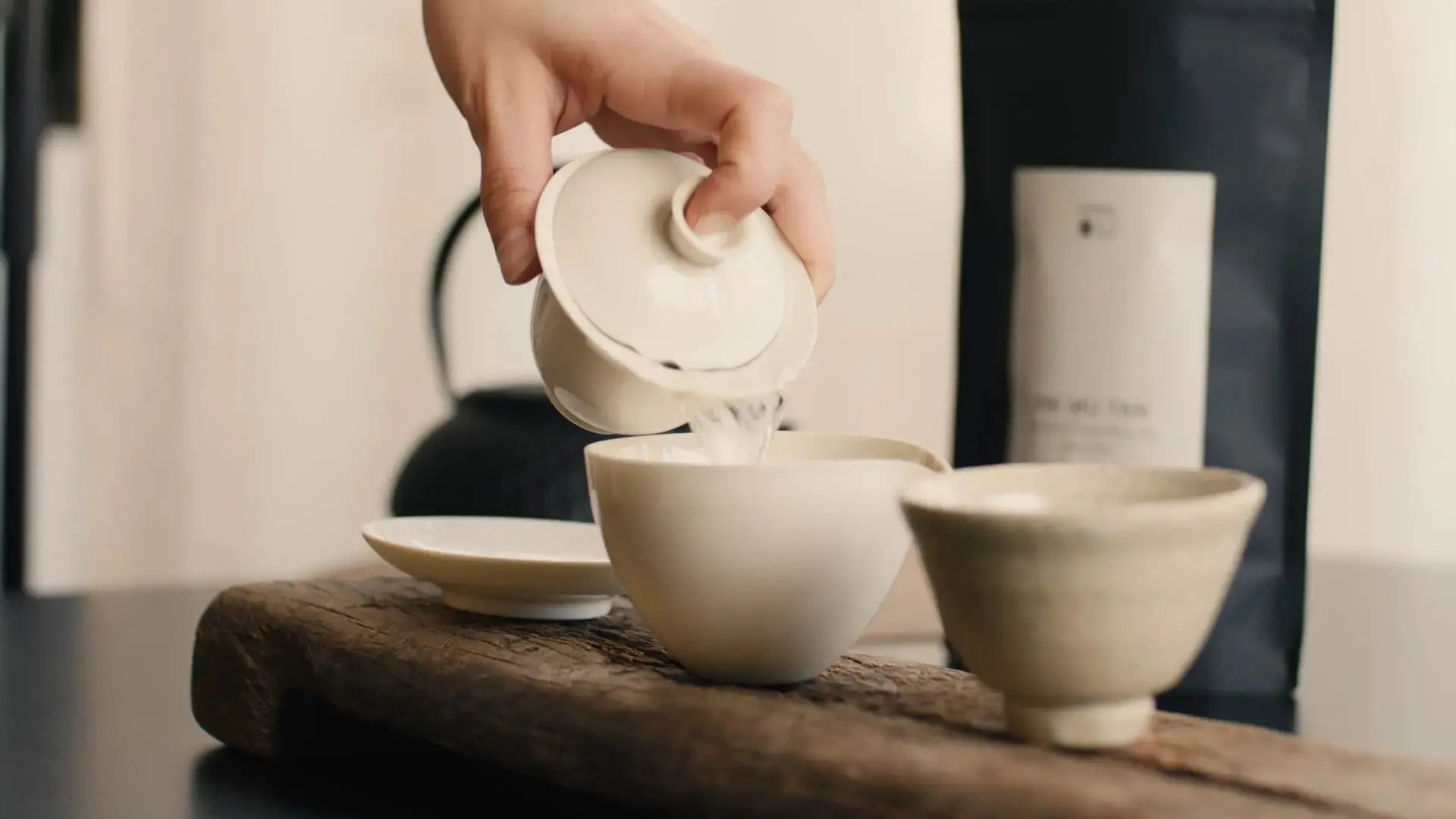 Weißer Tee – Wirkung, Sorten & Zubereitung im Überblick - Noema