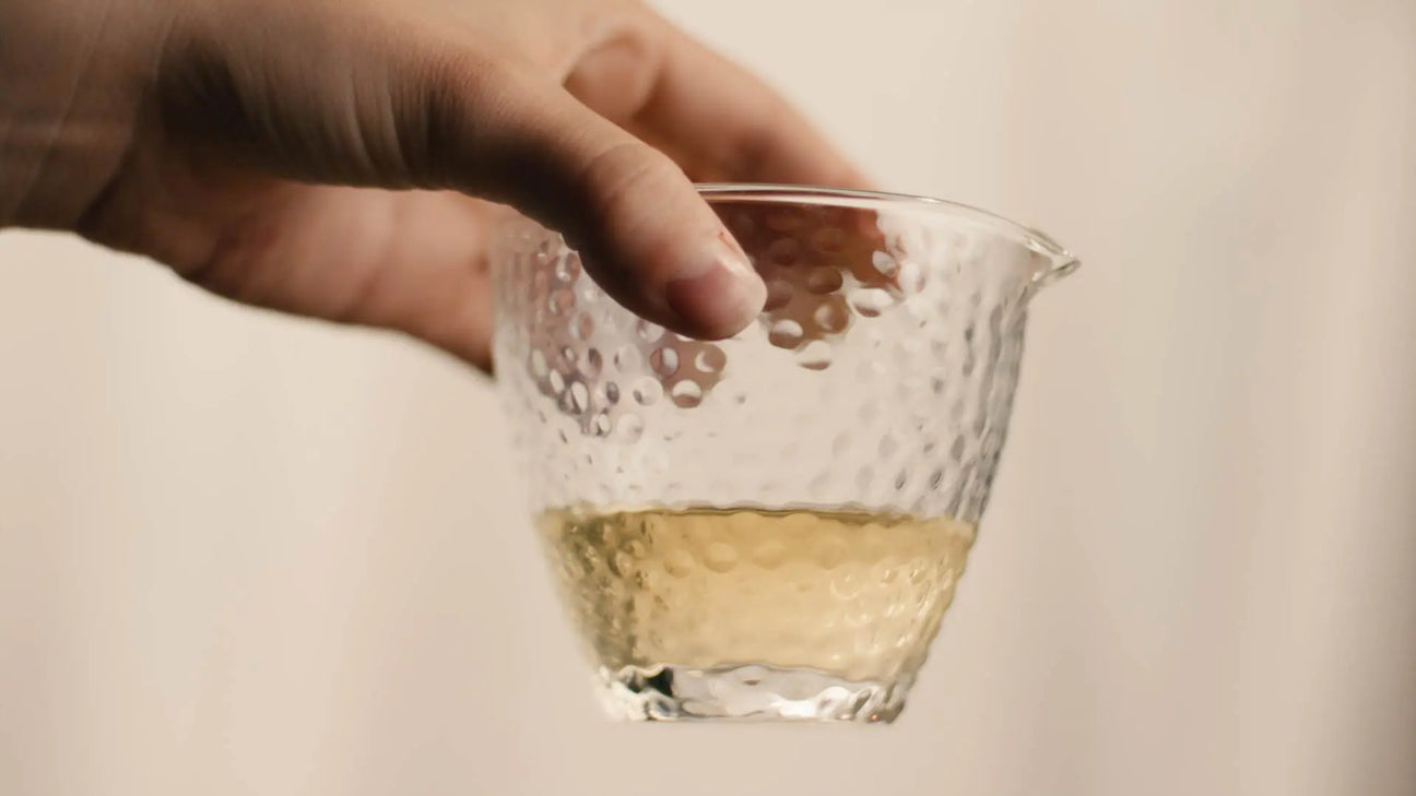 Cold Brew Tee – Zubereitung, Wirkung & die besten Sorten - Noema