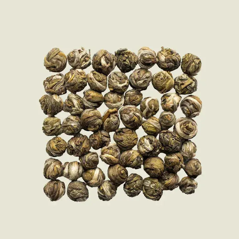 Silver Pearl (Tai Mu Long Zhu) - Noema - Loser Tee von oben fotografiert