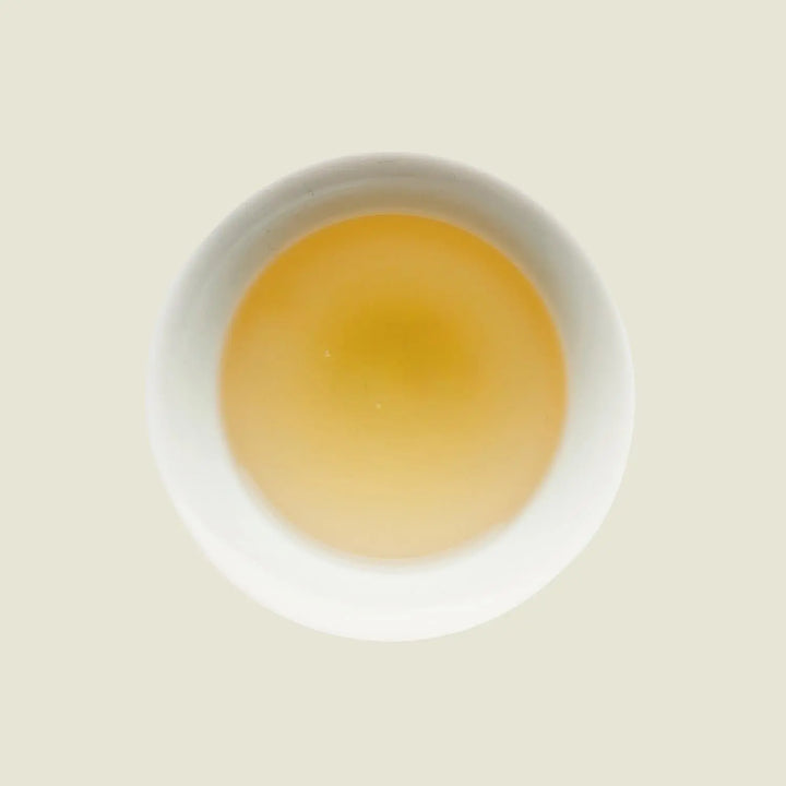 Classic Tung Ting - Noema - Tassenfarbe warmes gelb/orange von oben fotografiert